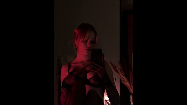 Follow me for more hot nudes 🔥