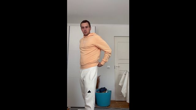 Russian guy jerks his cock! Big load cumshot!
