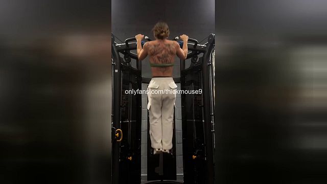 18yo Influencer Gangbanged During IG Live "Q&A" Session
